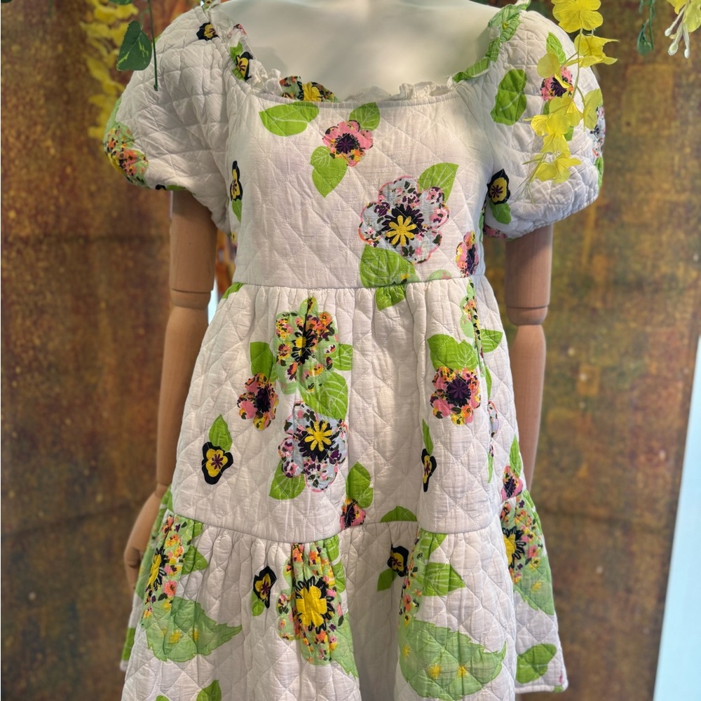 Puff sleeve floral quilted square neck dress